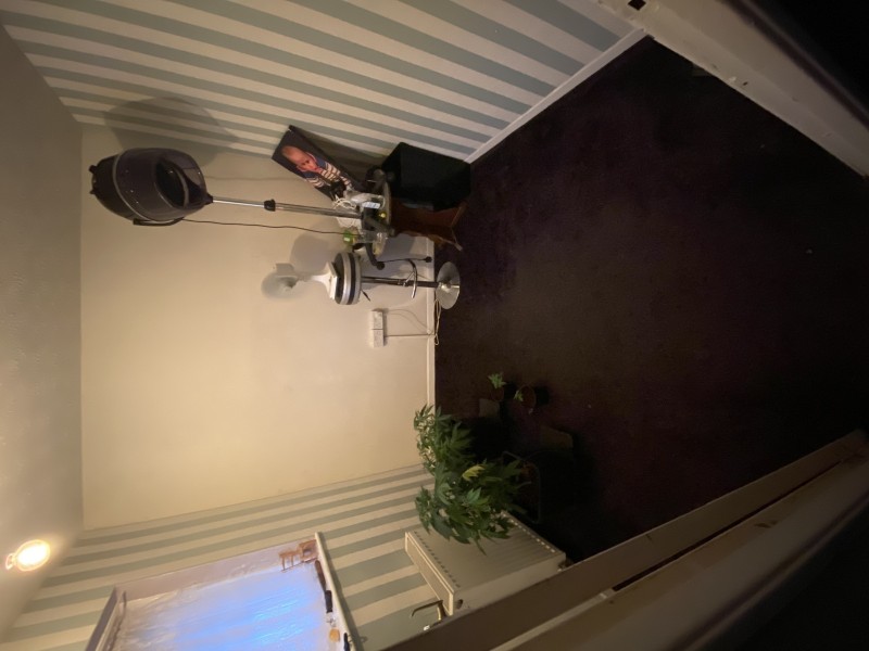 4FF79D28-3412-40D5-BE89-340B1AE47320