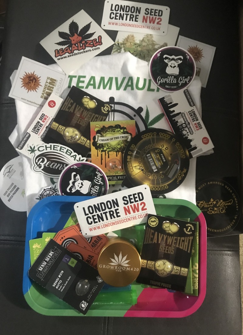 EDE41F2E-7AEE-4DC6-8413-1484F3F64E49