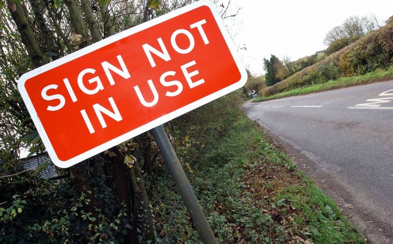 Road-signs-to-be-removed-from-UK-roads