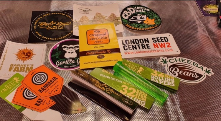 AD68F45C-D9DD-4540-B827-8F59C5F2D32D