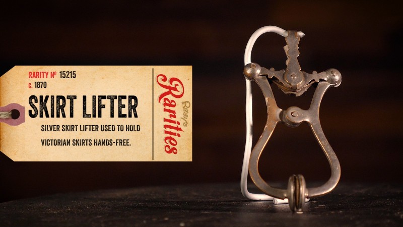 069SkirtLifterYT.00_00_02_18.Still001