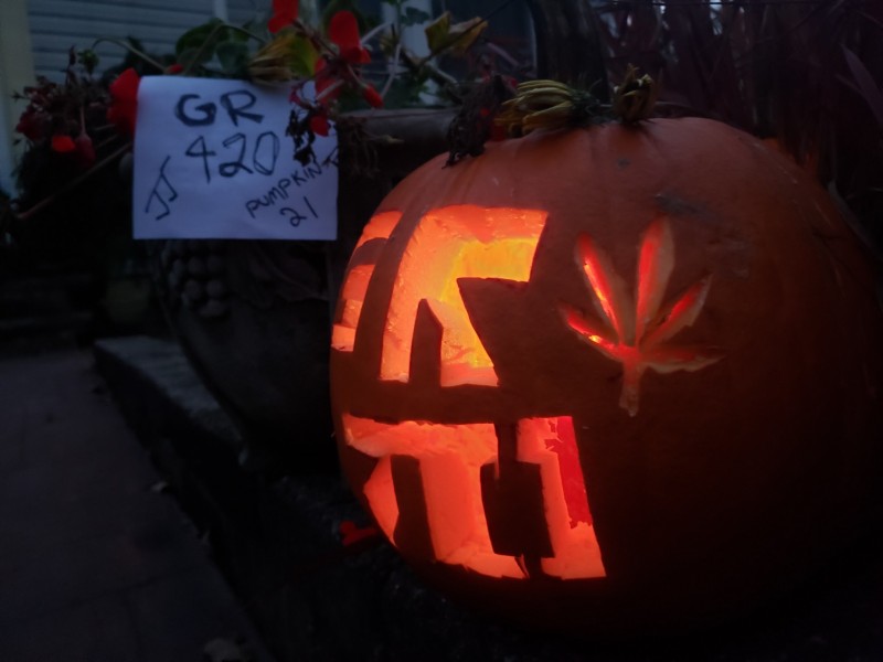 16354613148296581276668165927761