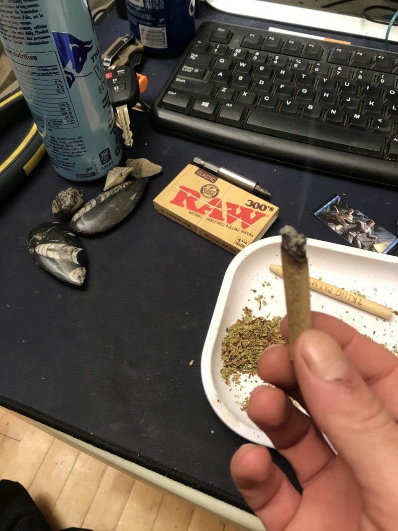 AFFD5B76-95F9-4F11-B4A7-885475243FE1