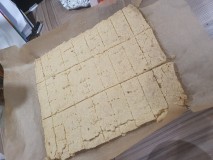 16374136943508309456459885359281