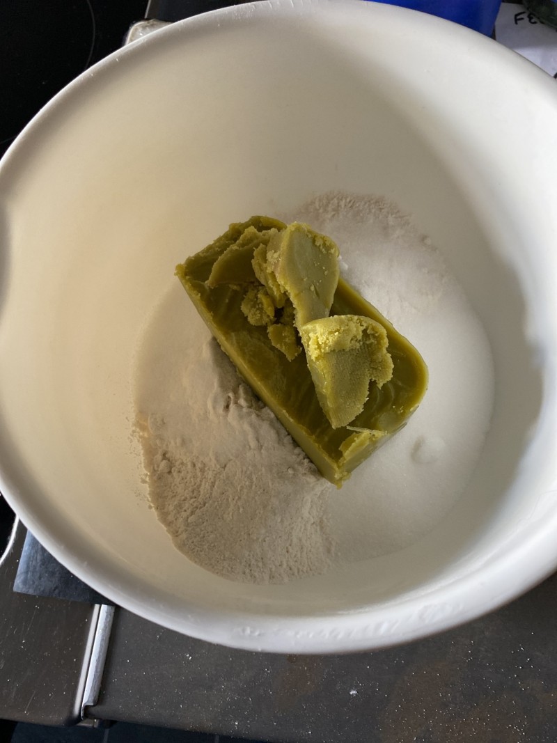 2B98850D-E096-4D16-84D7-FEE382EE9275