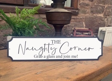 3E22F943-12F4-48E1-8FC1-0FE5A04400A3