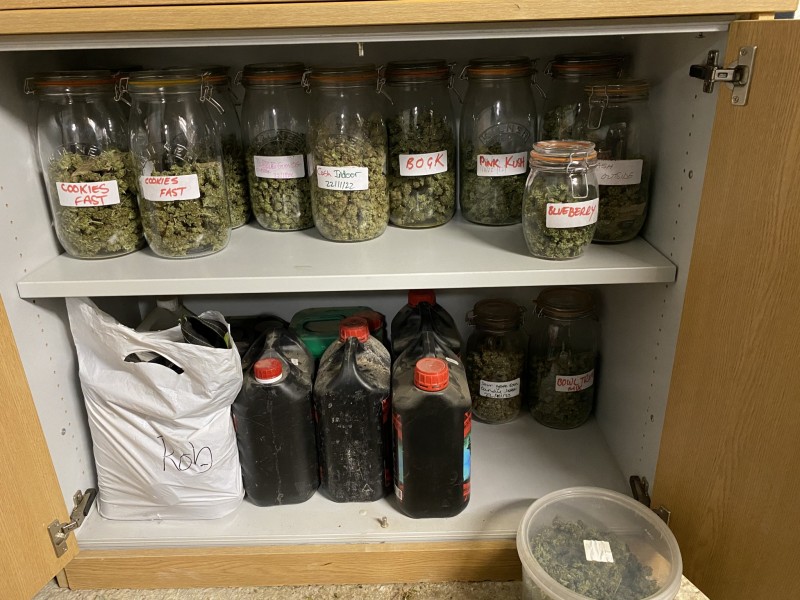 2E2F3C4A-AB8D-44A0-A779-64463D4EC3E3